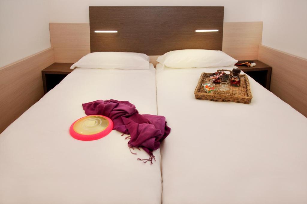 Residence Maroadi Torbole Sul Garda Chambre photo